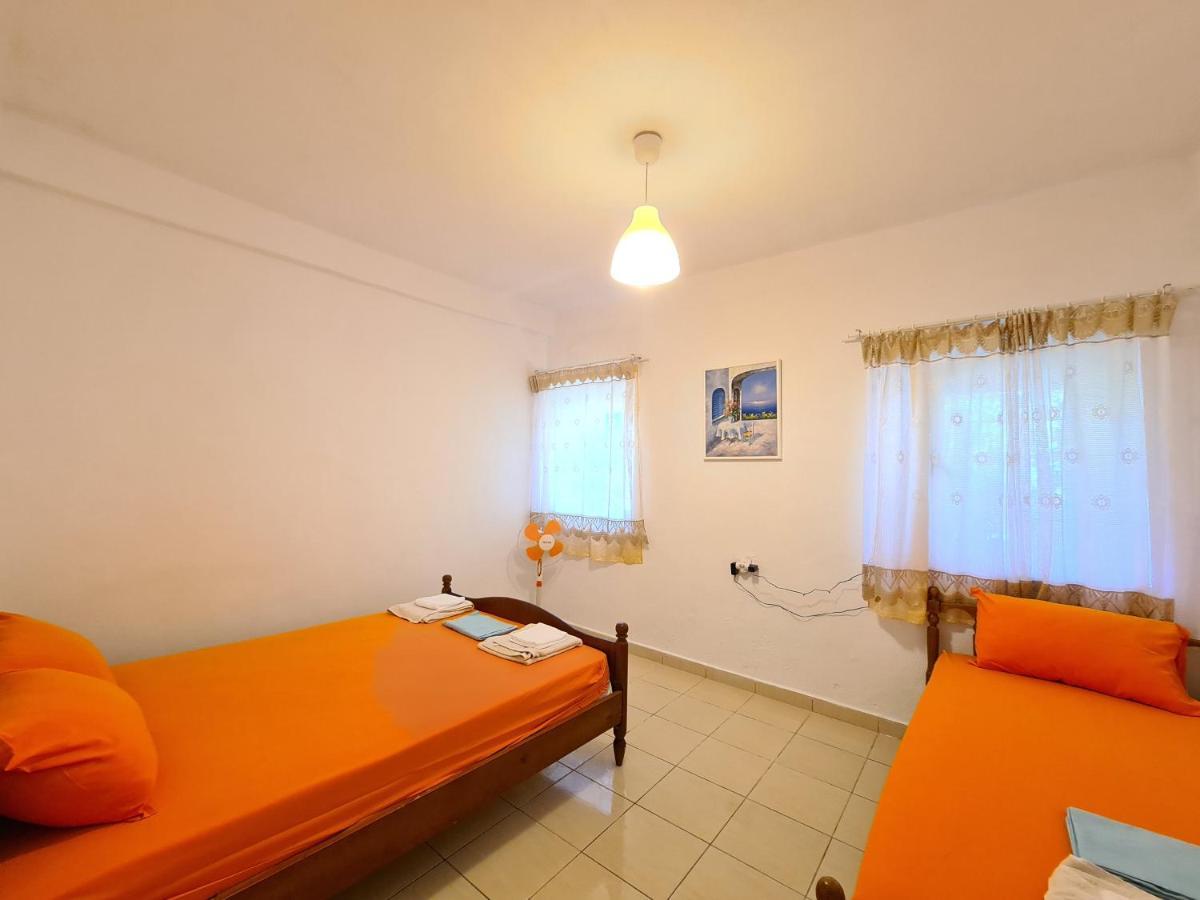 Dolce Casa Appartement Dhërmi Buitenkant foto